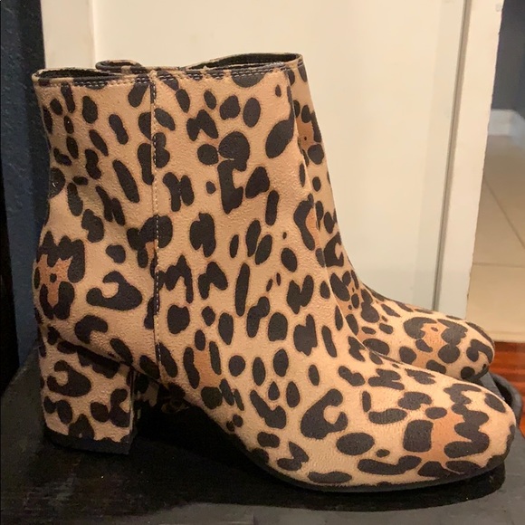 time and tru leopard booties